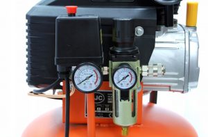 Kompressor 50L 230V / 2.2 kW - Pilt 5